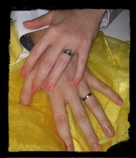 Cairo White netypické snubní prsteny v bílém zlatě