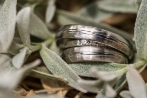 Flora White snubní prsteny z bílého zlata