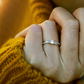 Amanda White  dokonalý zásnubný prsteň z bieleho zlata