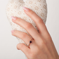 Pamela White Granát zásnubný prsteň z bieleho zlata