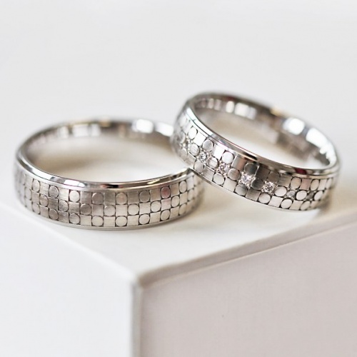 Keri White - snubné prstene z bieleho zlata
