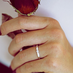Kyra W Briliant - zásnubný prsteň z bieleho zlata