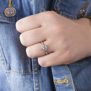 Danka Silver - zásnubný prsteň zo striebra