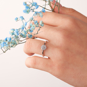Krasomila Princess White - zásnubní prsten z bílého zlata