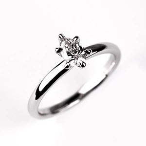 Nokto W Briliant - krásny zásnubný prsteň z bieleho zlata s briliantmi